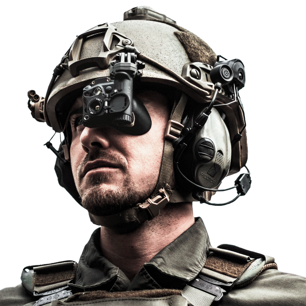 Review: Das JägerBtl. 23 in Österreich testet ein Wärmebildgerät am BADGER Helm