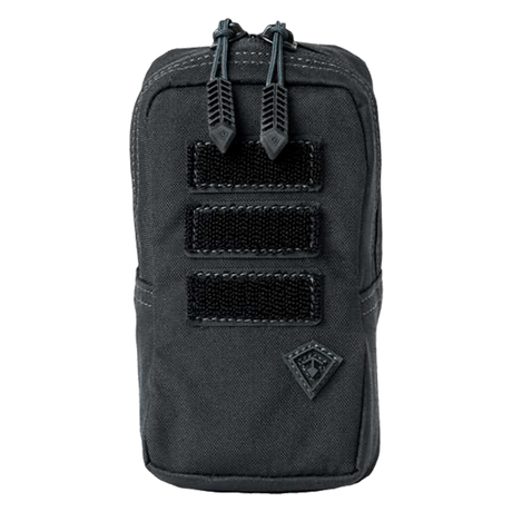 Ein Foto von einer TILO™ Pouch MOLLE in der Farbe Schwarz